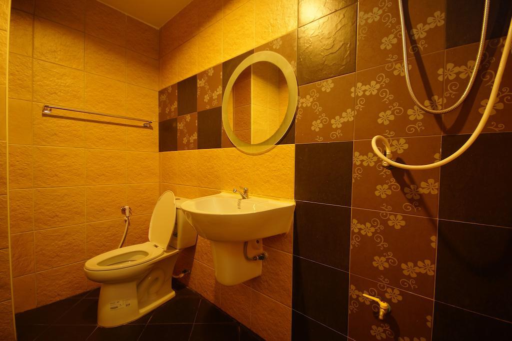 The Corner Hotel (Adults Only) Chiang Rai Zimmer foto