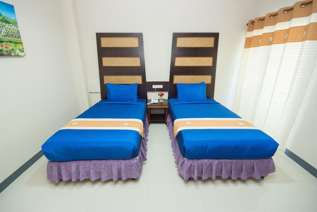 The Corner Hotel (Adults Only) Chiang Rai Exterior foto