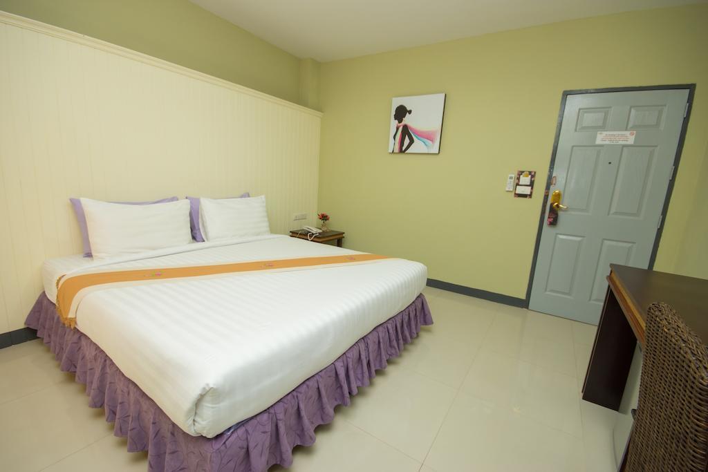 The Corner Hotel (Adults Only) Chiang Rai Exterior foto