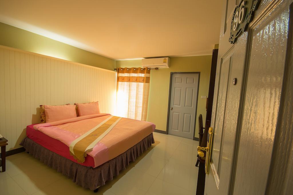 The Corner Hotel (Adults Only) Chiang Rai Exterior foto